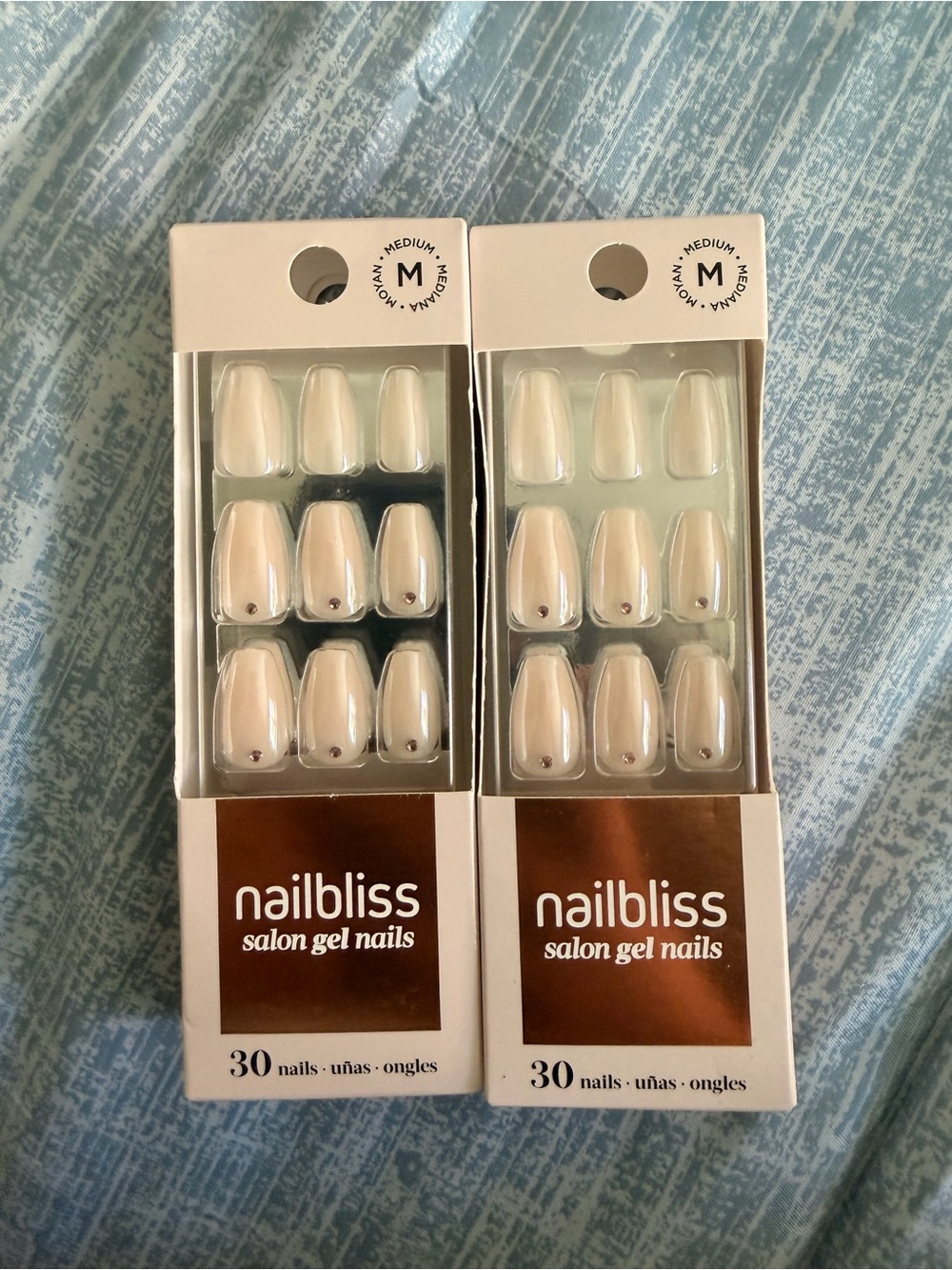 Nailbliss Salon Gel Nails NWT (Set of 2) — Medium, w/ Pink Gel Glue